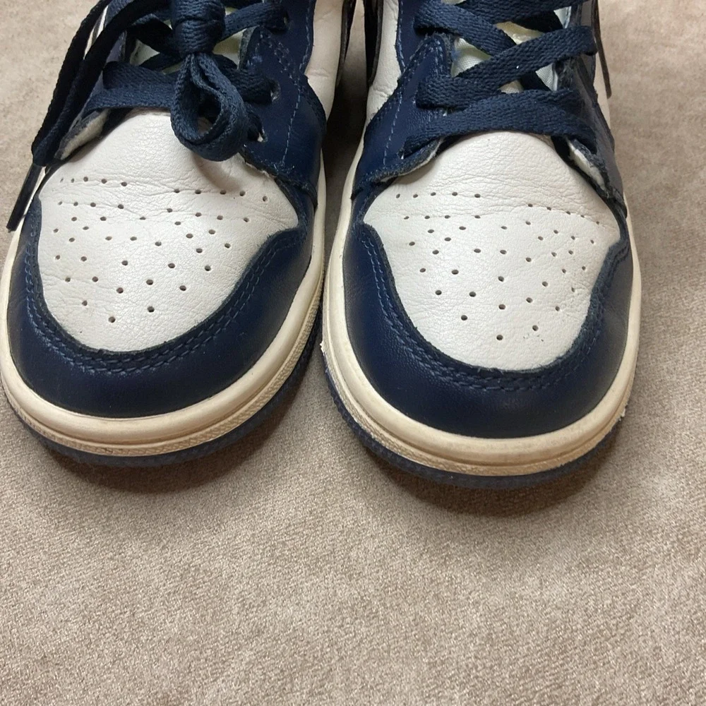 Nike Jordan 1 Retro OG High Obsidian Blue Sneakers 555088-140 GS‎ Sz 2.5 Youth